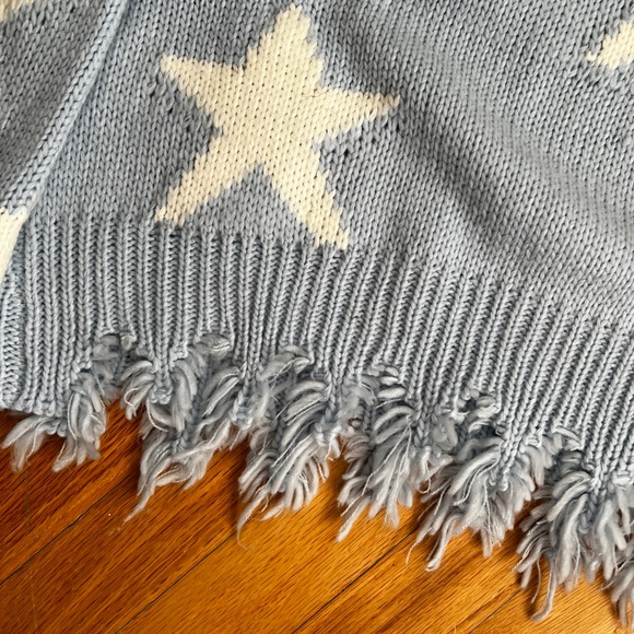 Storia Oversized Rough Edge Star Sweater - Picture 3 of 8